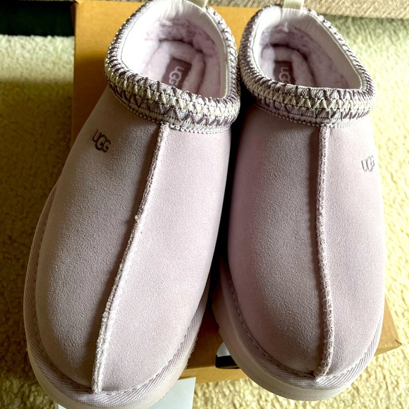 Authentic New Ugg Tazz Clog Kids’ Sz 6 (Women’s 7.5), Pretty Bay Fog Lilac Color - Picture 3 of 10